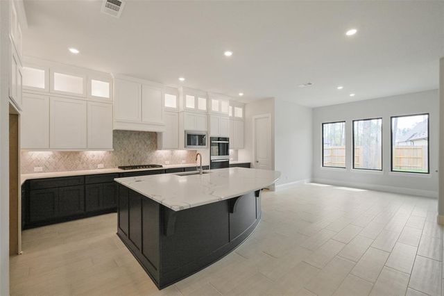 12914 Whitewater Way, Conroe, TX 77302