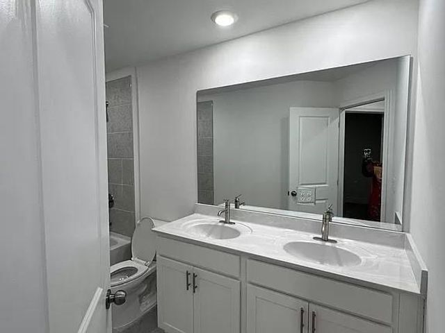 2780 Westgate Park Drive, Loganville, GA 30052
