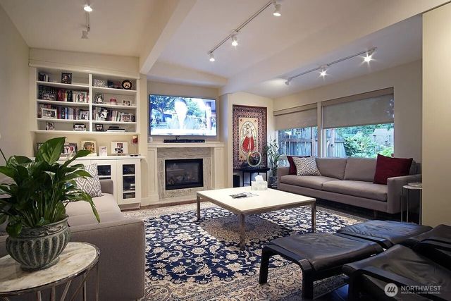 7814 SE 72nd Street, Mercer Island, WA 98040