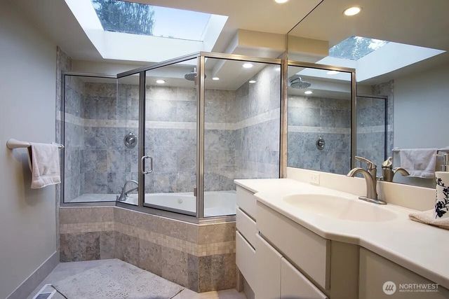 7814 SE 72nd Street, Mercer Island, WA 98040