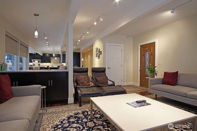 7814 SE 72nd Street, Mercer Island, WA 98040