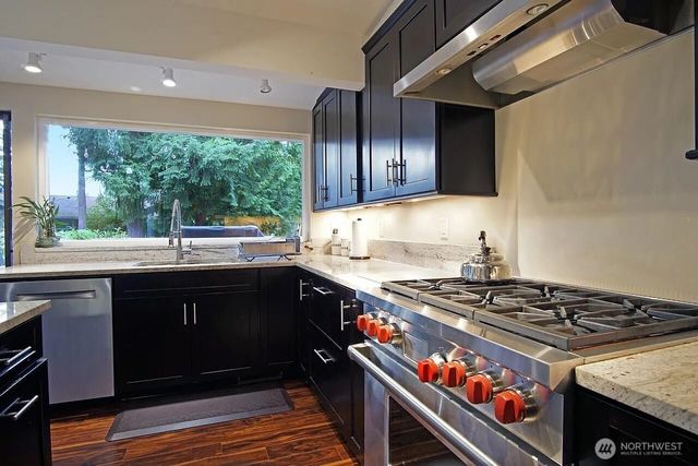 7814 SE 72nd Street, Mercer Island, WA 98040