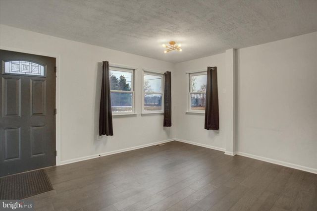 1172 CENTERVILLE RD, Newville, PA 17241