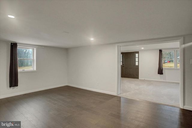 1172 CENTERVILLE RD, Newville, PA 17241