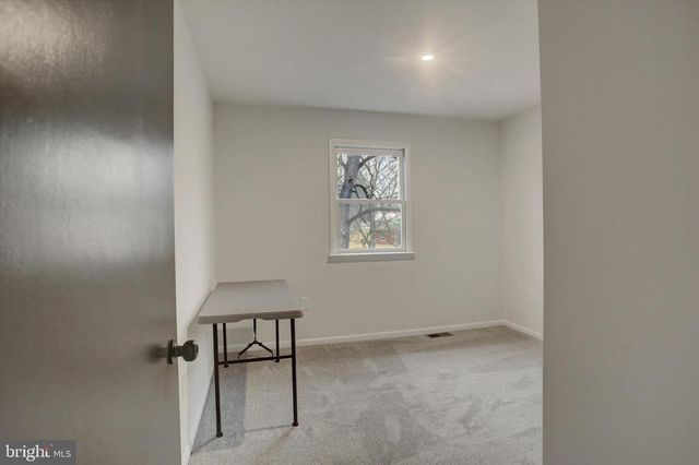 1172 CENTERVILLE RD, Newville, PA 17241