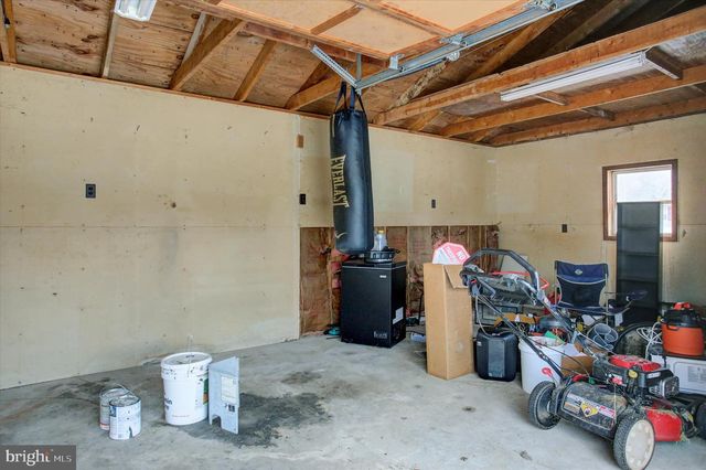 1172 CENTERVILLE RD, Newville, PA 17241