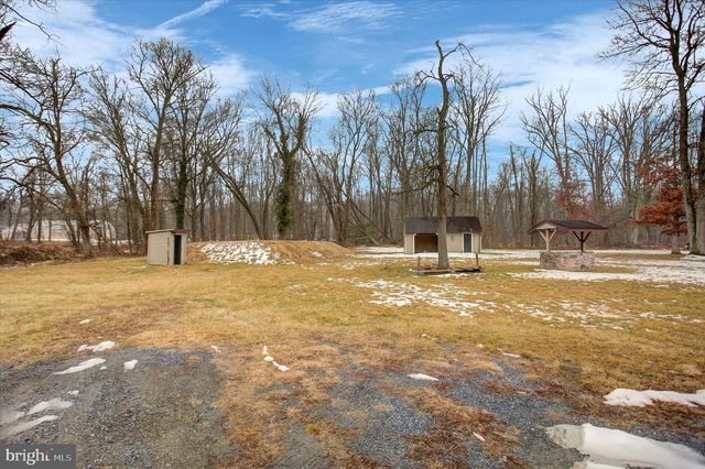 1172 CENTERVILLE RD, Newville, PA 17241