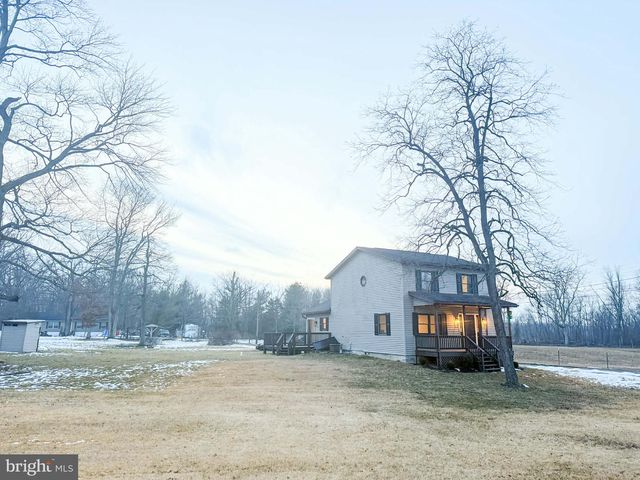 1172 CENTERVILLE RD, Newville, PA 17241