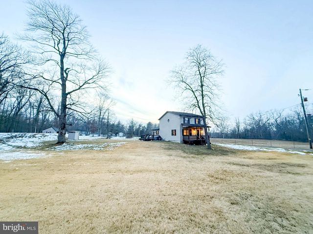 1172 CENTERVILLE RD, Newville, PA 17241