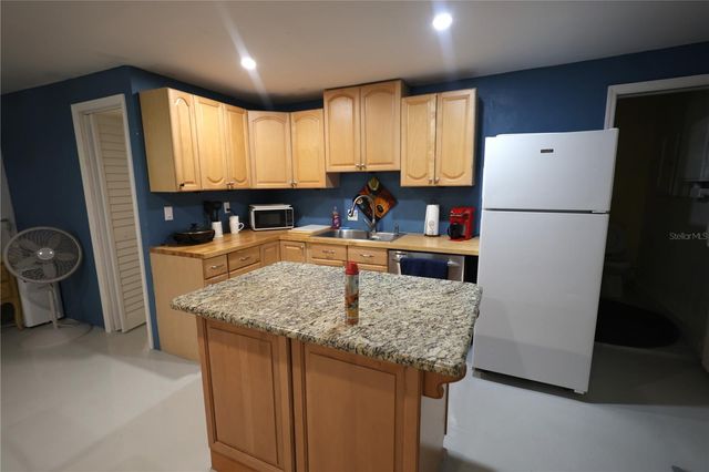 915 DEMPSEY STREET, Clearwater, FL 33756