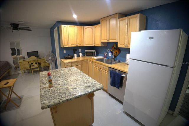 915 DEMPSEY STREET, Clearwater, FL 33756