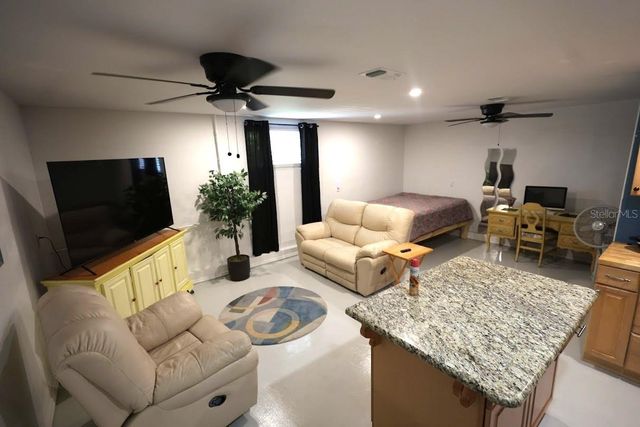 915 DEMPSEY STREET, Clearwater, FL 33756