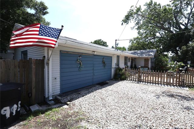 915 DEMPSEY STREET, Clearwater, FL 33756