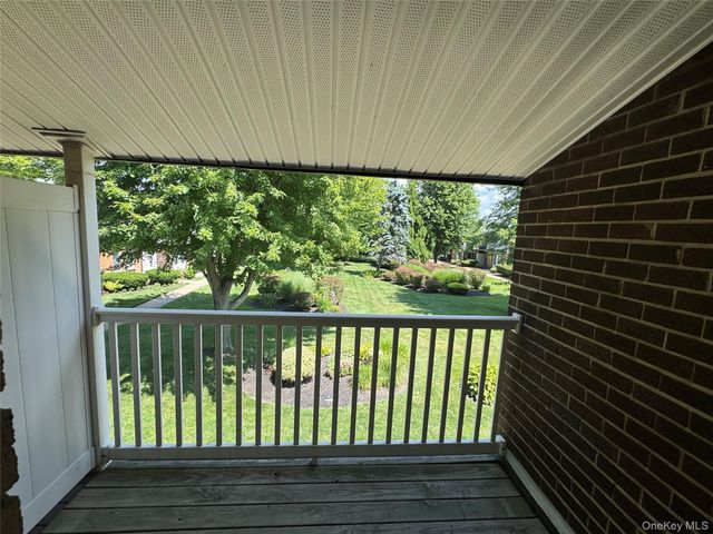 214 Artist Lake Drive, Middle Island, NY 11953