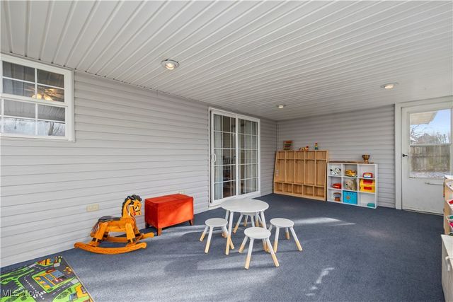 2108 E 41st Street, Lorain, OH 44055