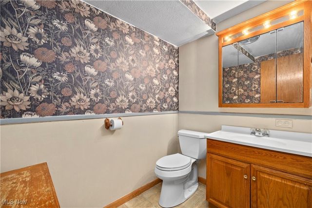 2108 E 41st Street, Lorain, OH 44055