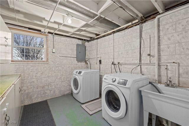 2108 E 41st Street, Lorain, OH 44055