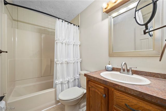 2108 E 41st Street, Lorain, OH 44055