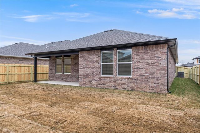138 S Maroon Avenue, Fayetteville, AR 72704