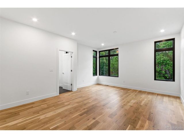 1446 Stuart St, Denver, CO 80204