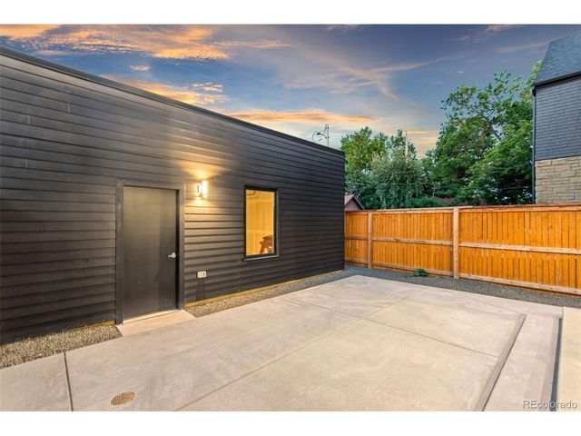 1446 Stuart St, Denver, CO 80204