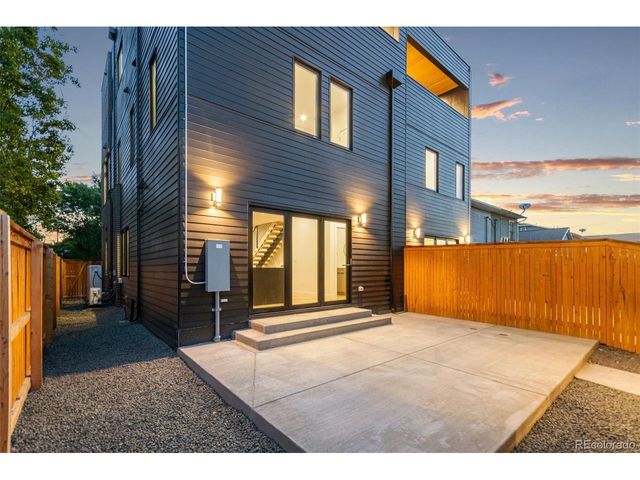 1446 Stuart St, Denver, CO 80204