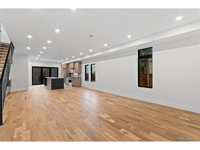 1446 Stuart St, Denver, CO 80204