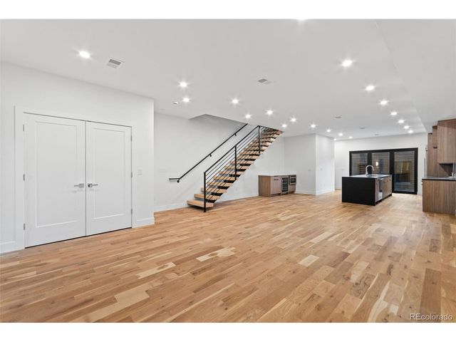 1446 Stuart St, Denver, CO 80204