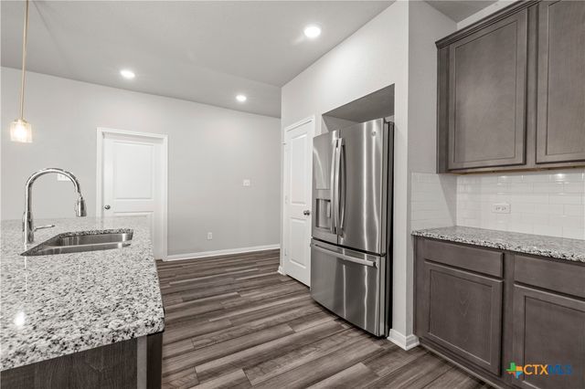 702 Hollyhock Drive, Temple, TX 76502