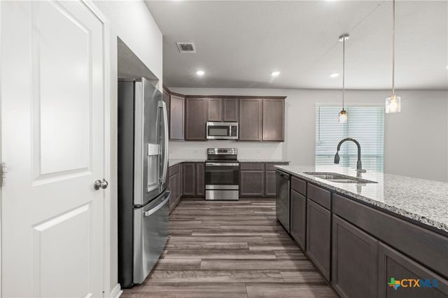 702 Hollyhock Drive, Temple, TX 76502