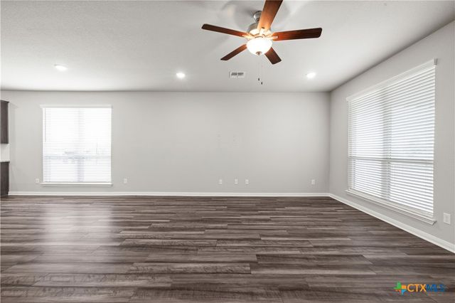 702 Hollyhock Drive, Temple, TX 76502