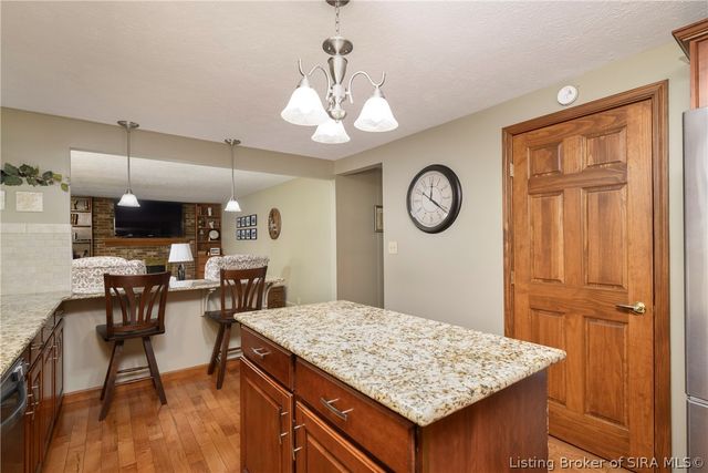 1007 Farmgate Drive, New Albany, IN 47150