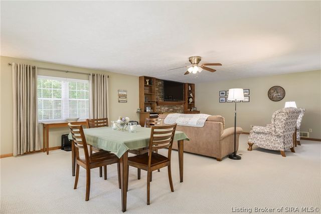1007 Farmgate Drive, New Albany, IN 47150