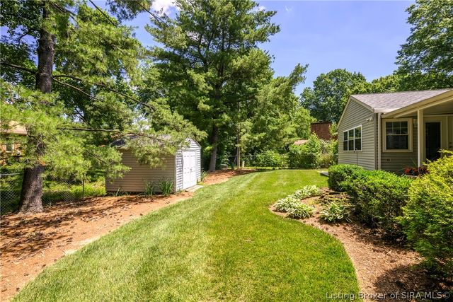 1007 Farmgate Drive, New Albany, IN 47150