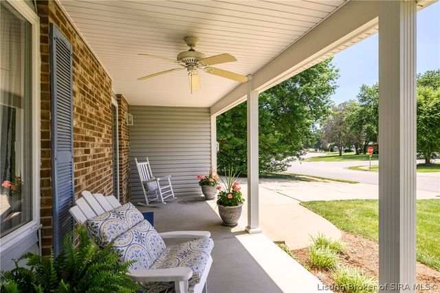 1007 Farmgate Drive, New Albany, IN 47150
