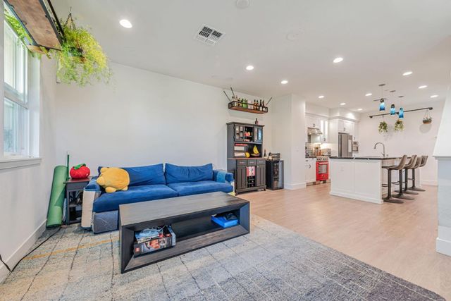 32 Seda Lane, Morgan Hill, CA 95037