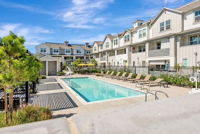 32 Seda Lane, Morgan Hill, CA 95037