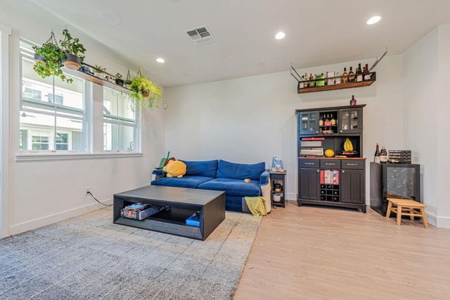 32 Seda Lane, Morgan Hill, CA 95037