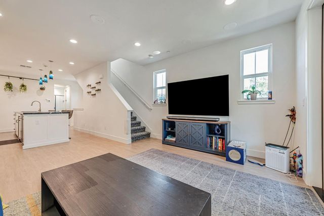 32 Seda Lane, Morgan Hill, CA 95037