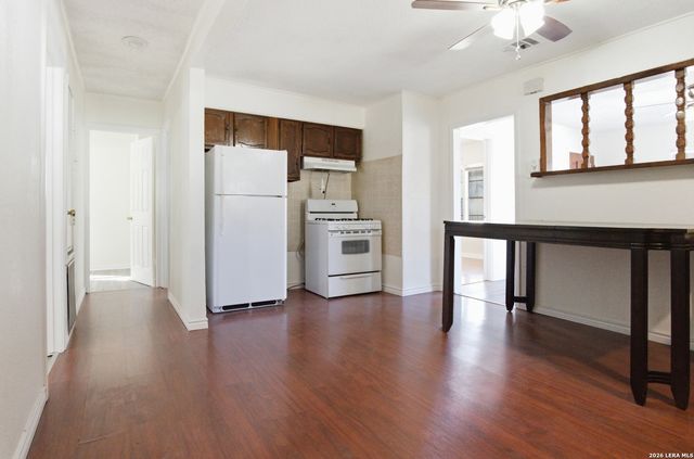 254 Bank, San Antonio, TX 78204