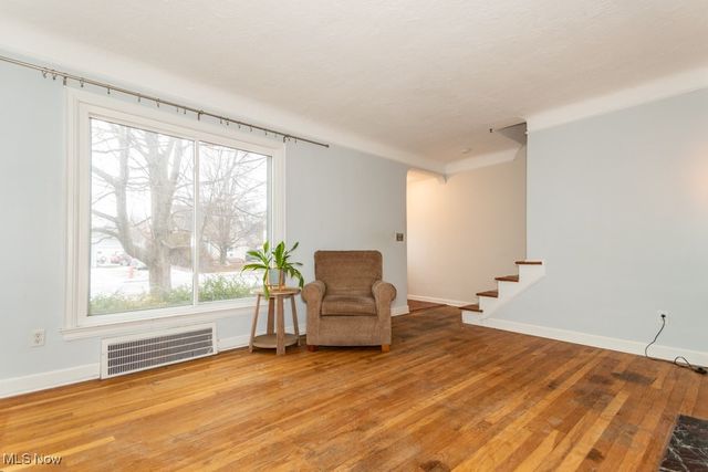 408 E 322nd Street, Willowick, OH 44095