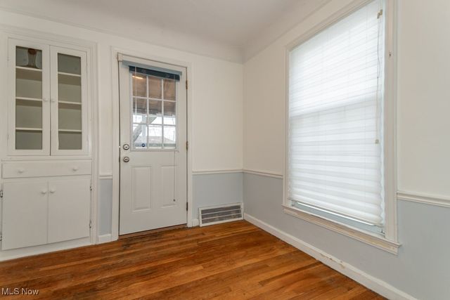 408 E 322nd Street, Willowick, OH 44095