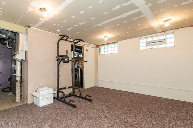 408 E 322nd Street, Willowick, OH 44095