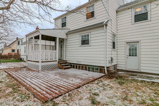 408 E 322nd Street, Willowick, OH 44095