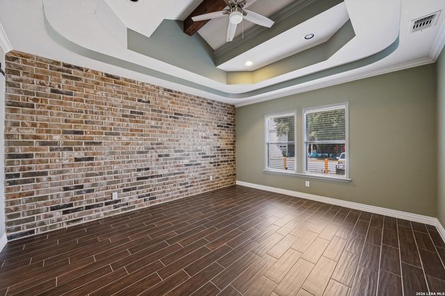 25375 Whispering Winds Dr, San Antonio, TX 78264