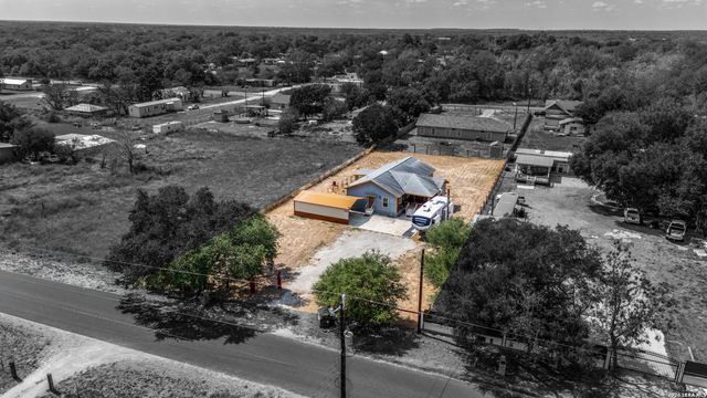 25375 Whispering Winds Dr, San Antonio, TX 78264