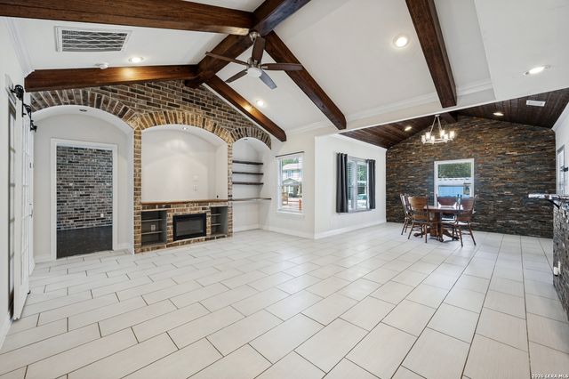25375 Whispering Winds Dr, San Antonio, TX 78264