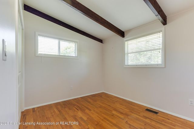 1317 Buckingham Road, Haslett, MI 48840