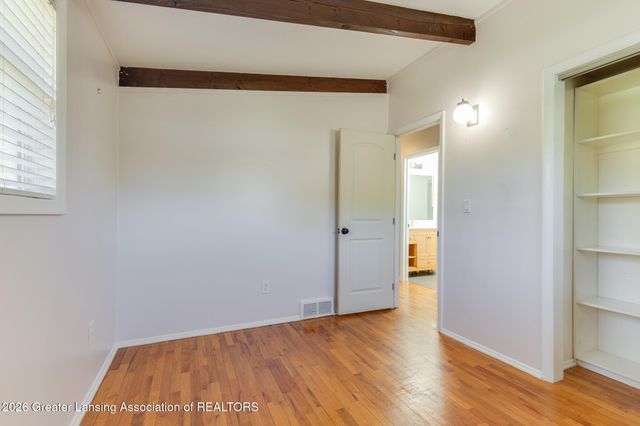 1317 Buckingham Road, Haslett, MI 48840