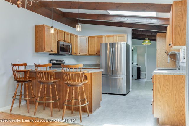 1317 Buckingham Road, Haslett, MI 48840